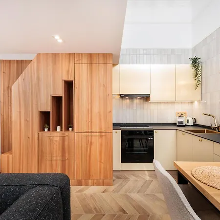 Urban Light - 3' Main Square - By Upstairs *