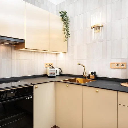 Apartamento Urban Light - 3' Main Square - By Upstairs *